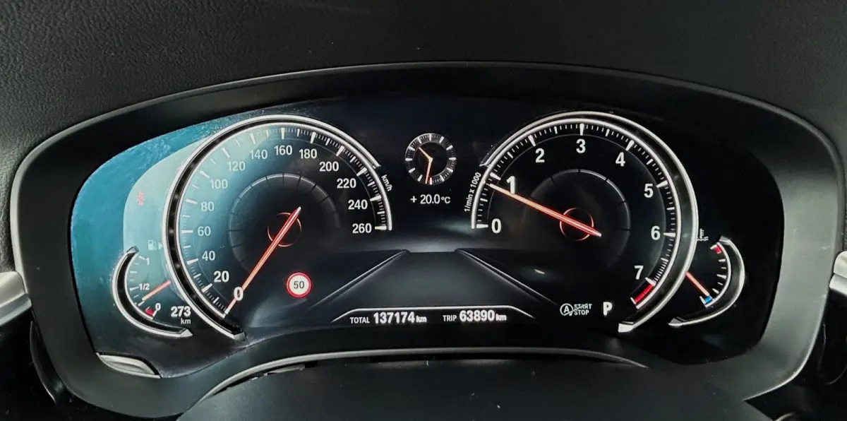 530i High Executive Luxury Line NAPPA LEER 18" NL-auto!
