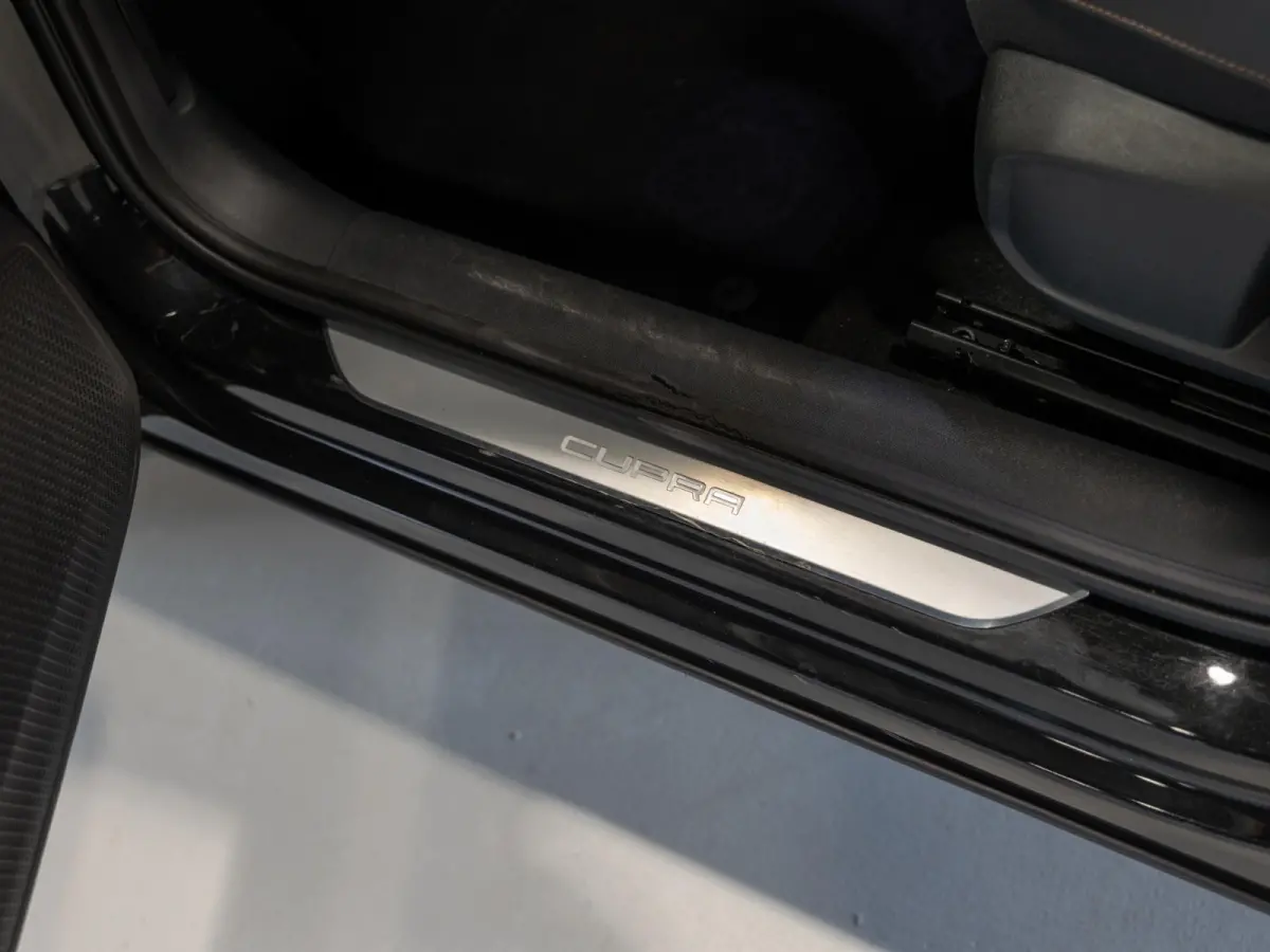 1.5 TSI Business Edition / 150pk / Achteruitrij camera / Stoel en stuur verwarming /