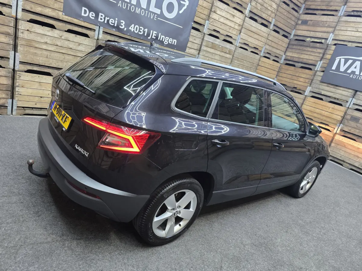1.0 TSI Ambition Business Navi Carplay trekhaak 17"LM