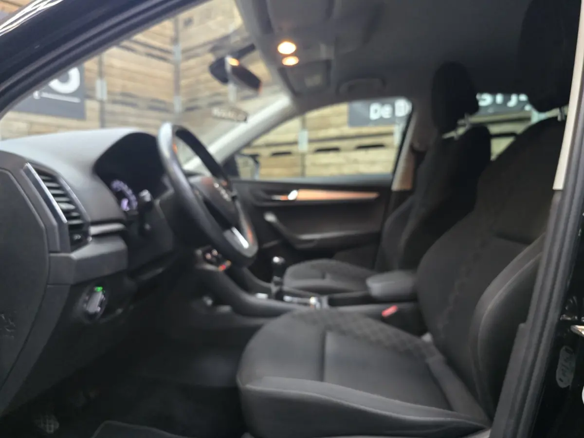 1.0 TSI Ambition Business Navi Carplay trekhaak 17"LM