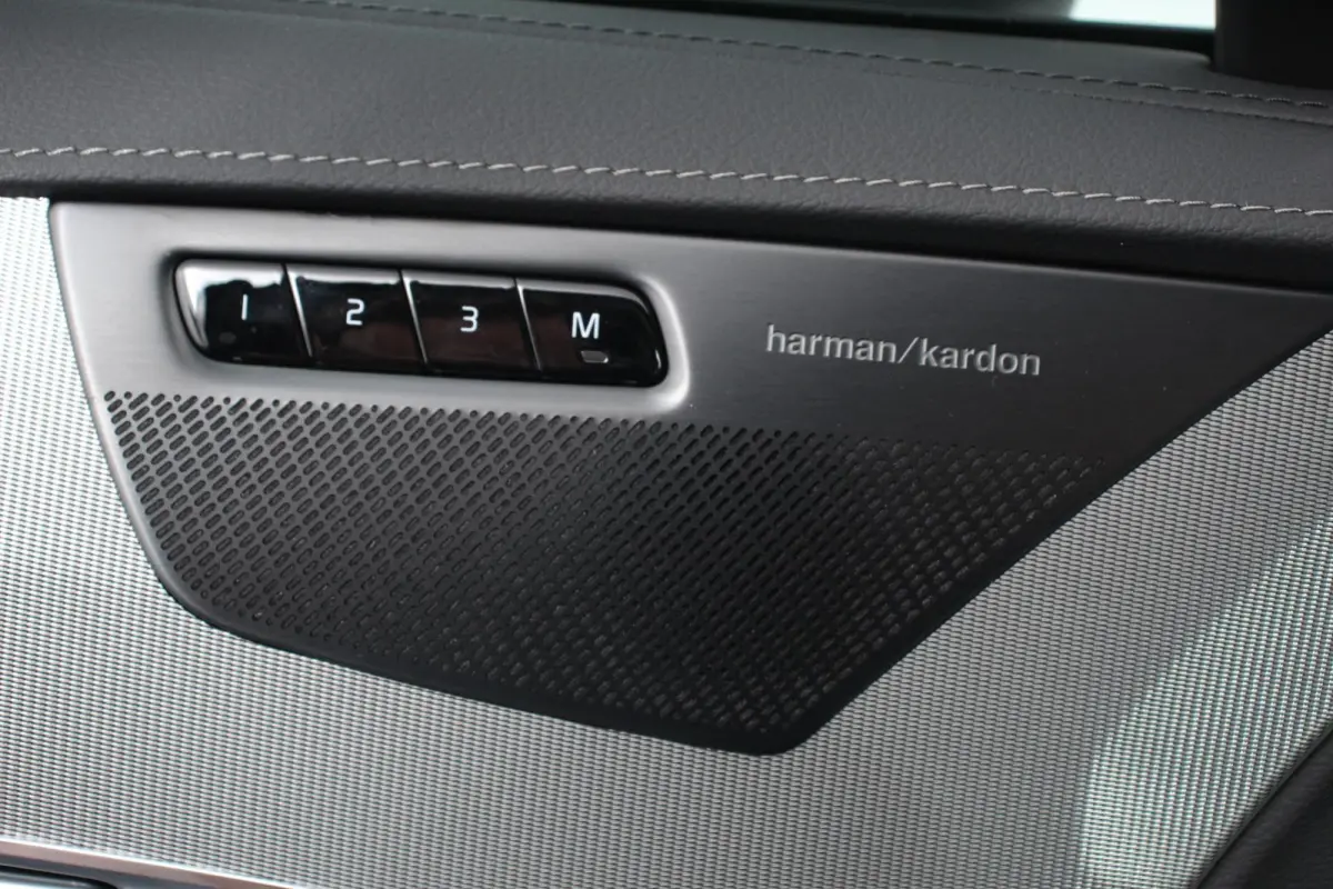 2.0 T8 455pk Recharge AWD Ultimate Dark Leder Panorama-schuifdak Navigatie Harman Kardon Electrisch bedienbare achterklep Camera Cruise control Apple Carplay/ Android Auto