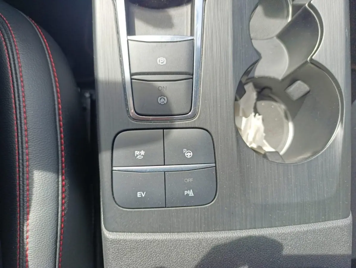 2.5 PHEV ST-Line X | Panoramadak | Adaptieve Cruise | Dodehoeksensoren | Camera | Elek. Achterklep | B&O audio | Dealeronderhouden