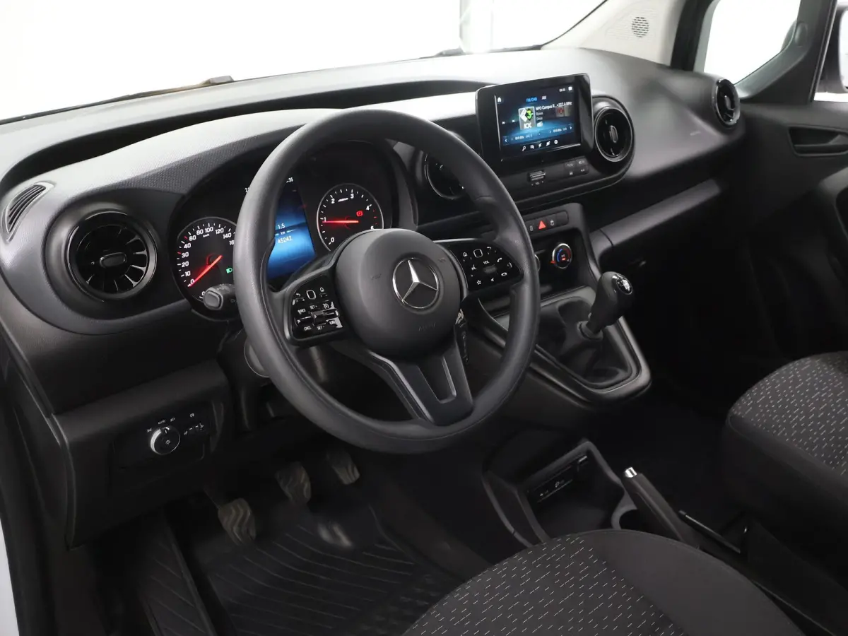 108 CDI | 75PK | L1 | Pro | Navigatie | Cruise Control | Betimmering | Apple Carplay/Android Auto | Certified
