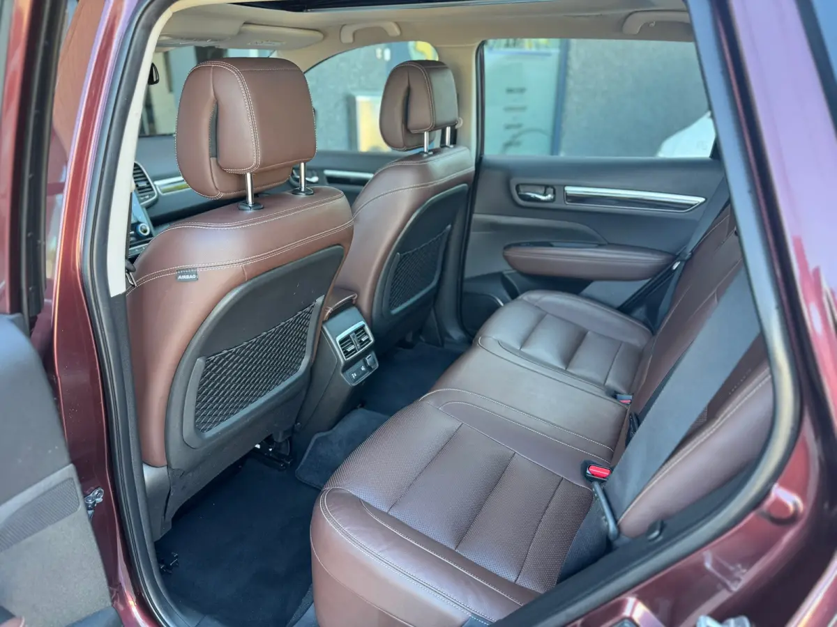 4WD Automaat Bom Vol Nette Auto