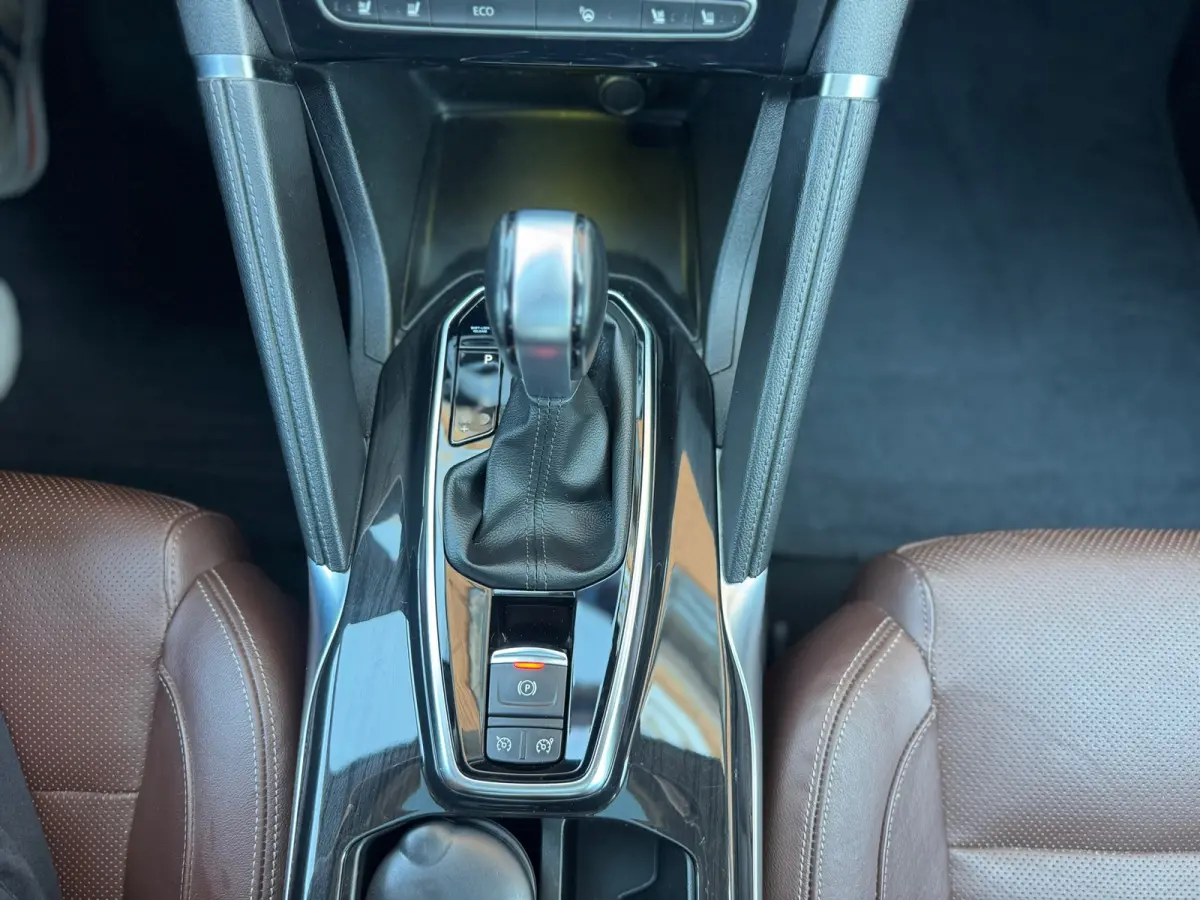 4WD Automaat Bom Vol Nette Auto