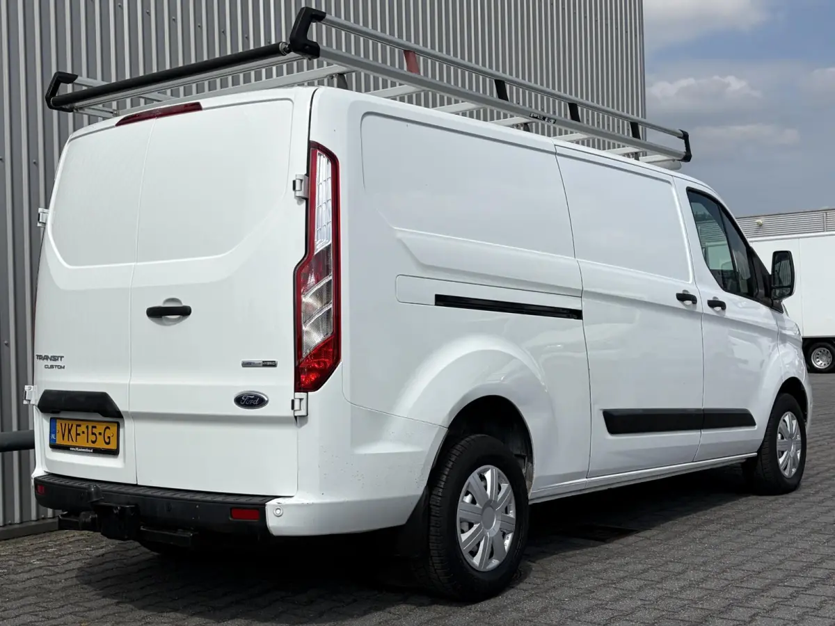 300 2.0 TDCI L2H1*MHEV*3-PERS.*A/C*HAAK*CRUISE*PDC