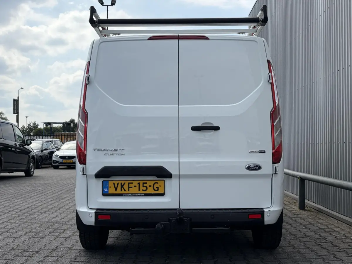 300 2.0 TDCI L2H1*MHEV*3-PERS.*A/C*HAAK*CRUISE*PDC