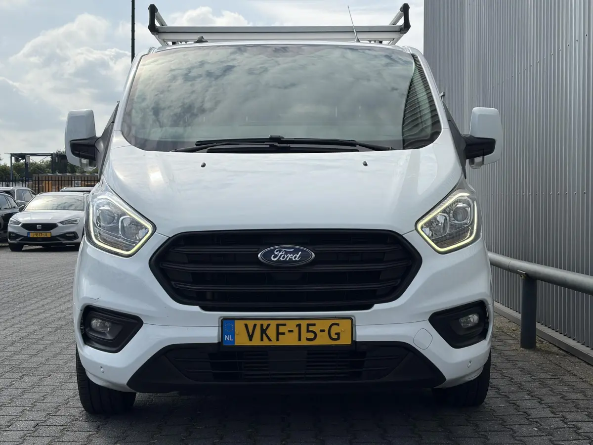 300 2.0 TDCI L2H1*MHEV*3-PERS.*A/C*HAAK*CRUISE*PDC