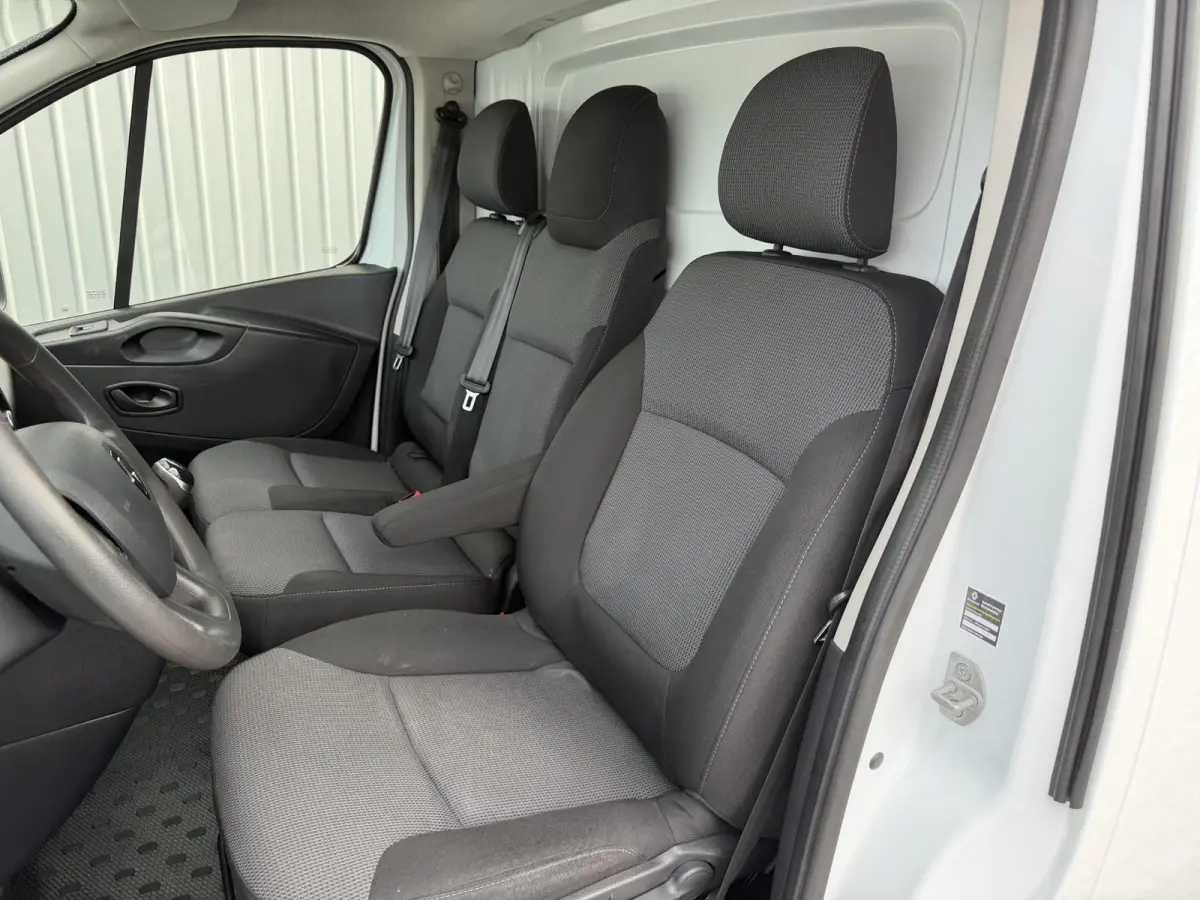 2.0 dCi 145 T30 L2H1 Comfort*CRUISE*A/C*TEL*3PERS*