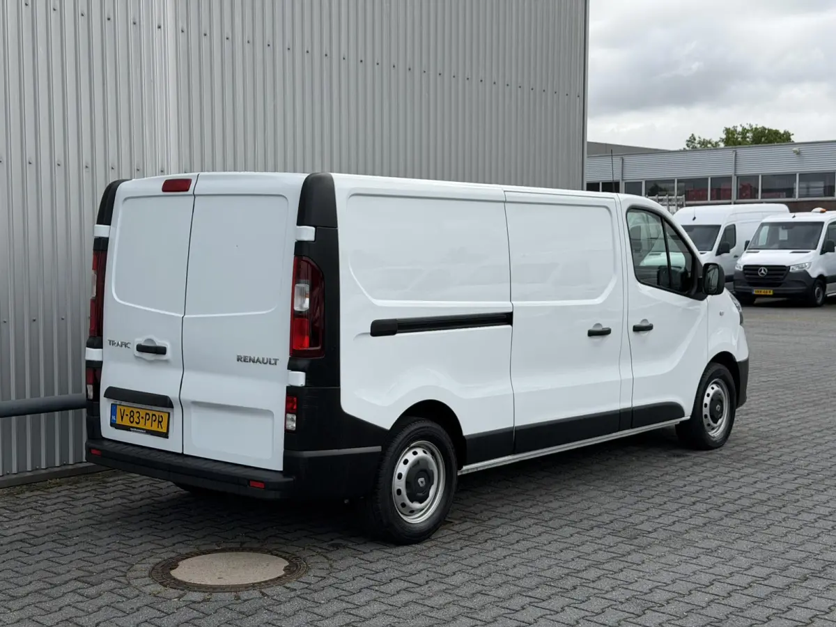 2.0 dCi 145 T30 L2H1 Comfort*CRUISE*A/C*TEL*3PERS*
