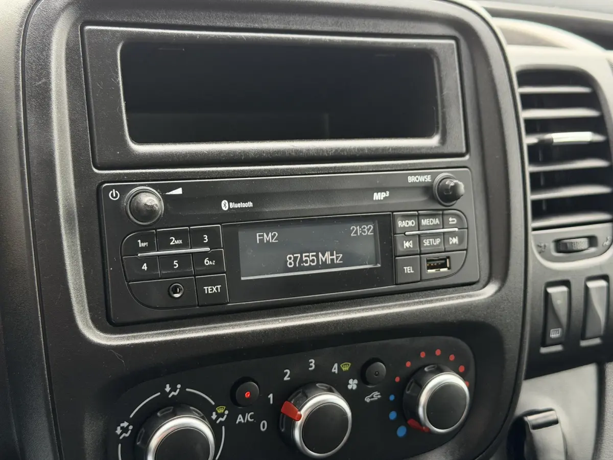 2.0 dCi 145 T30 L2H1 Comfort*CRUISE*A/C*TEL*3PERS*