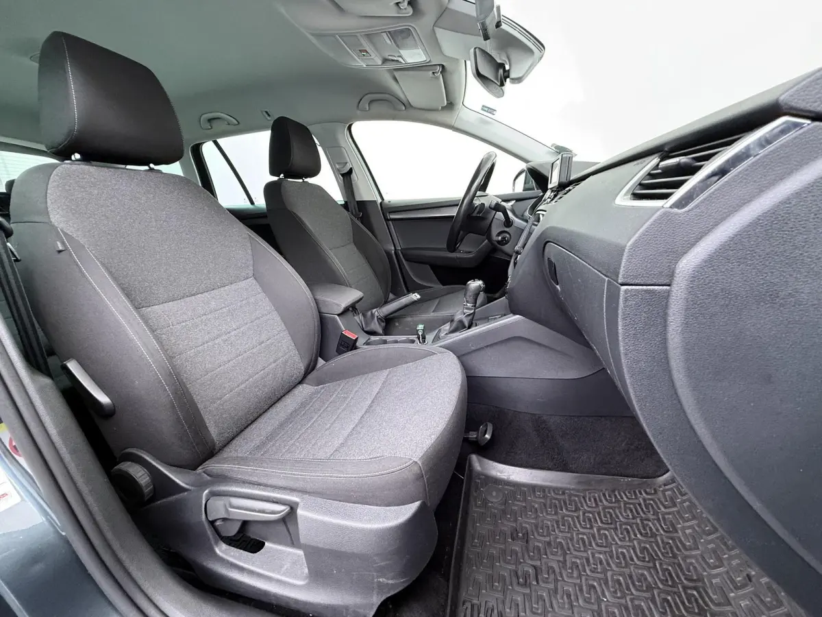 2.0 TDI Greentech Style Business TAXI