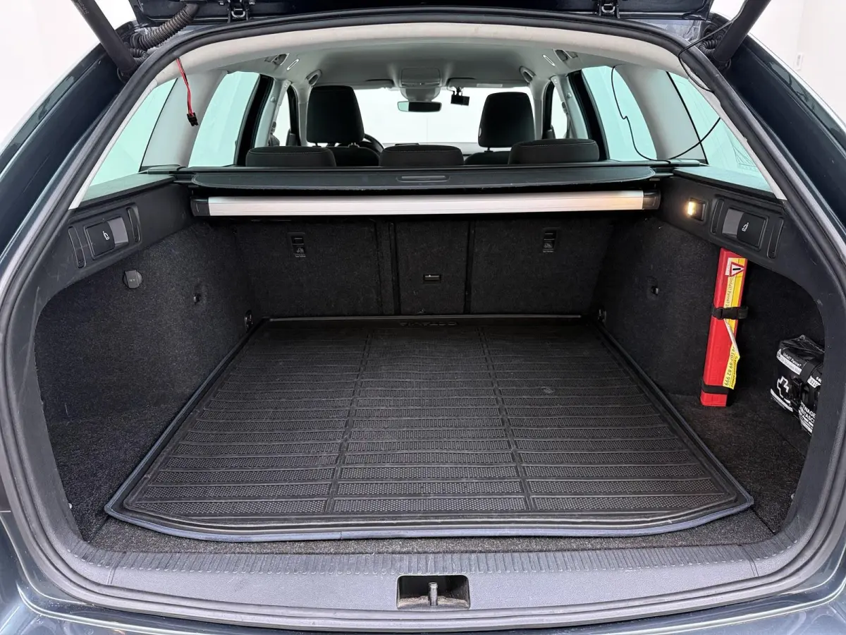 2.0 TDI Greentech Style Business TAXI