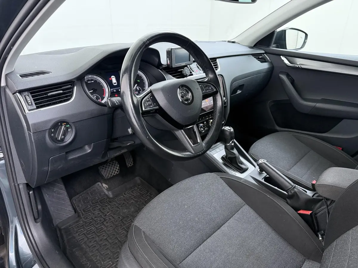 2.0 TDI Greentech Style Business TAXI