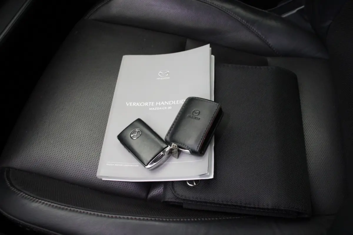 2.0 e-SkyActiv-G M Hybrid Comfort - Carplay, Camera, Leer, Headup Display, Stoelverw.