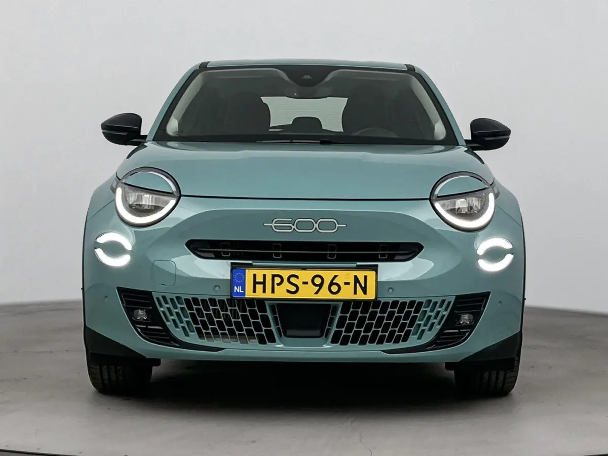 110pk Hybrid Automaat Urban | Camera | voorruitverwarming | Navigatie | Carplay