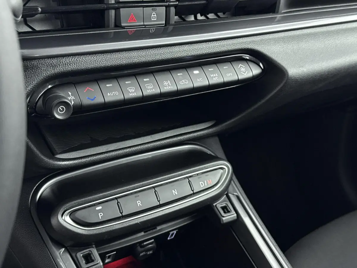110pk Hybrid Automaat Urban | Camera | voorruitverwarming | Navigatie | Carplay