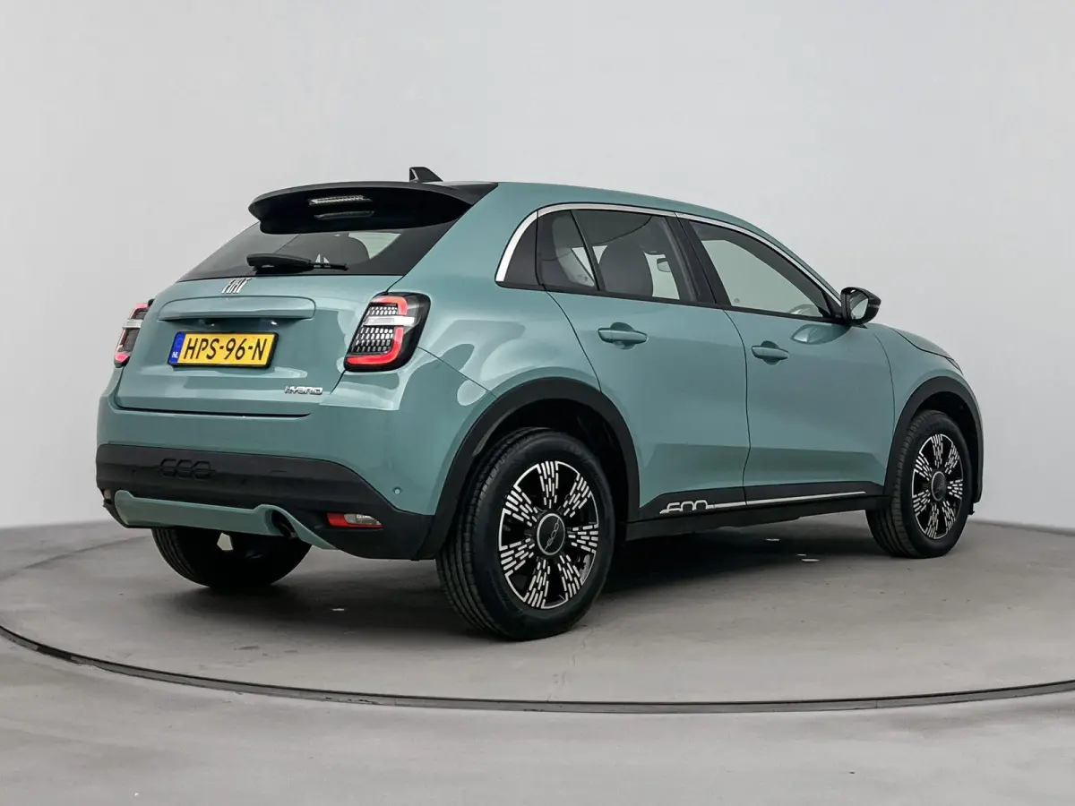 110pk Hybrid Automaat Urban | Camera | voorruitverwarming | Navigatie | Carplay
