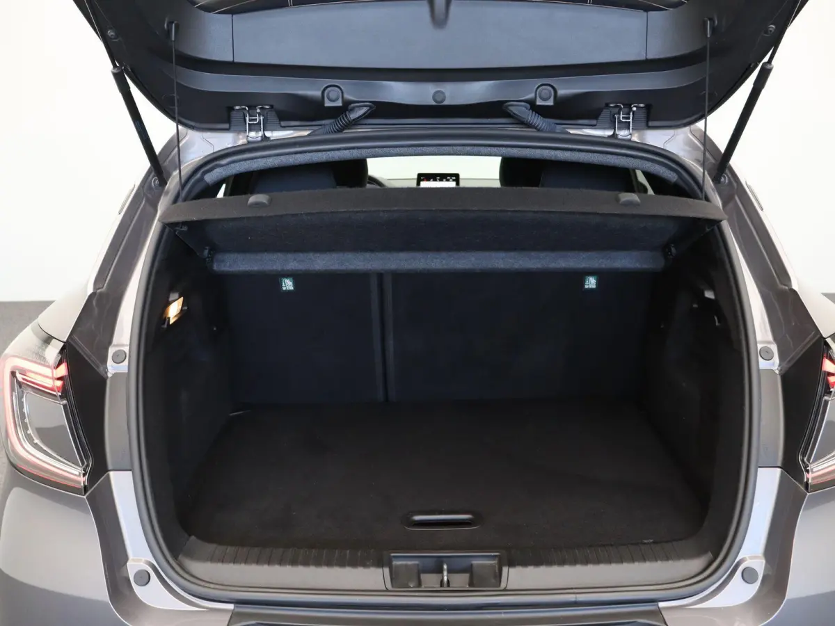 1.6 E-Tech full hybrid 145 esprit Alpine | Adaptive cruise control | Climate control | Stuurverwarming | Apple carplay / Android auto | Lichtmetalen velgen 19'' |