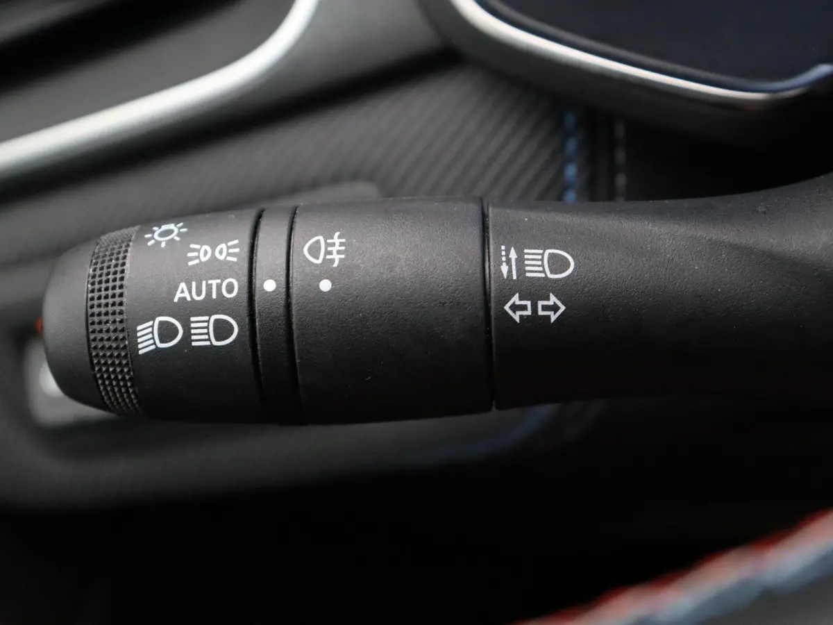 1.6 E-Tech full hybrid 145 esprit Alpine | Adaptive cruise control | Climate control | Stuurverwarming | Apple carplay / Android auto | Lichtmetalen velgen 19'' |