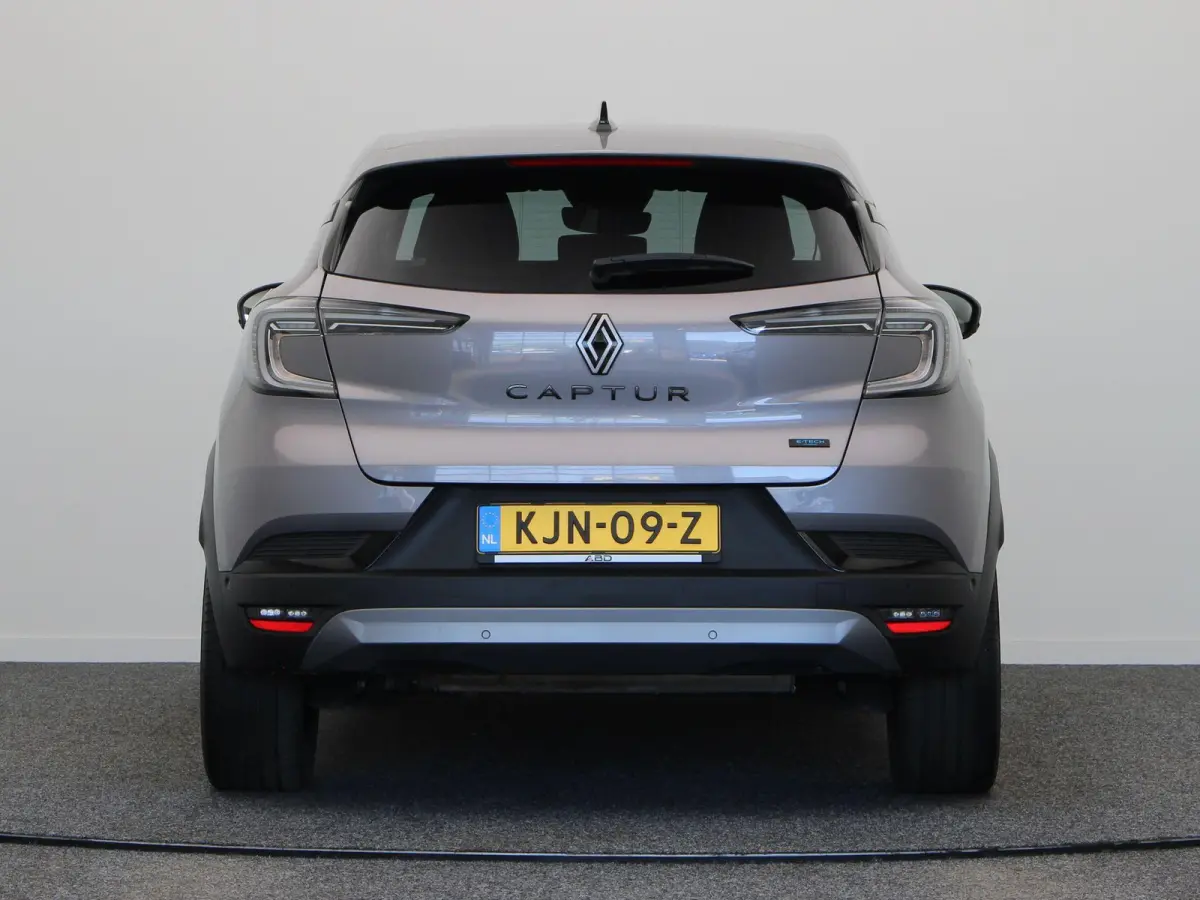 1.6 E-Tech full hybrid 145 esprit Alpine | Adaptive cruise control | Climate control | Stuurverwarming | Apple carplay / Android auto | Lichtmetalen velgen 19'' |