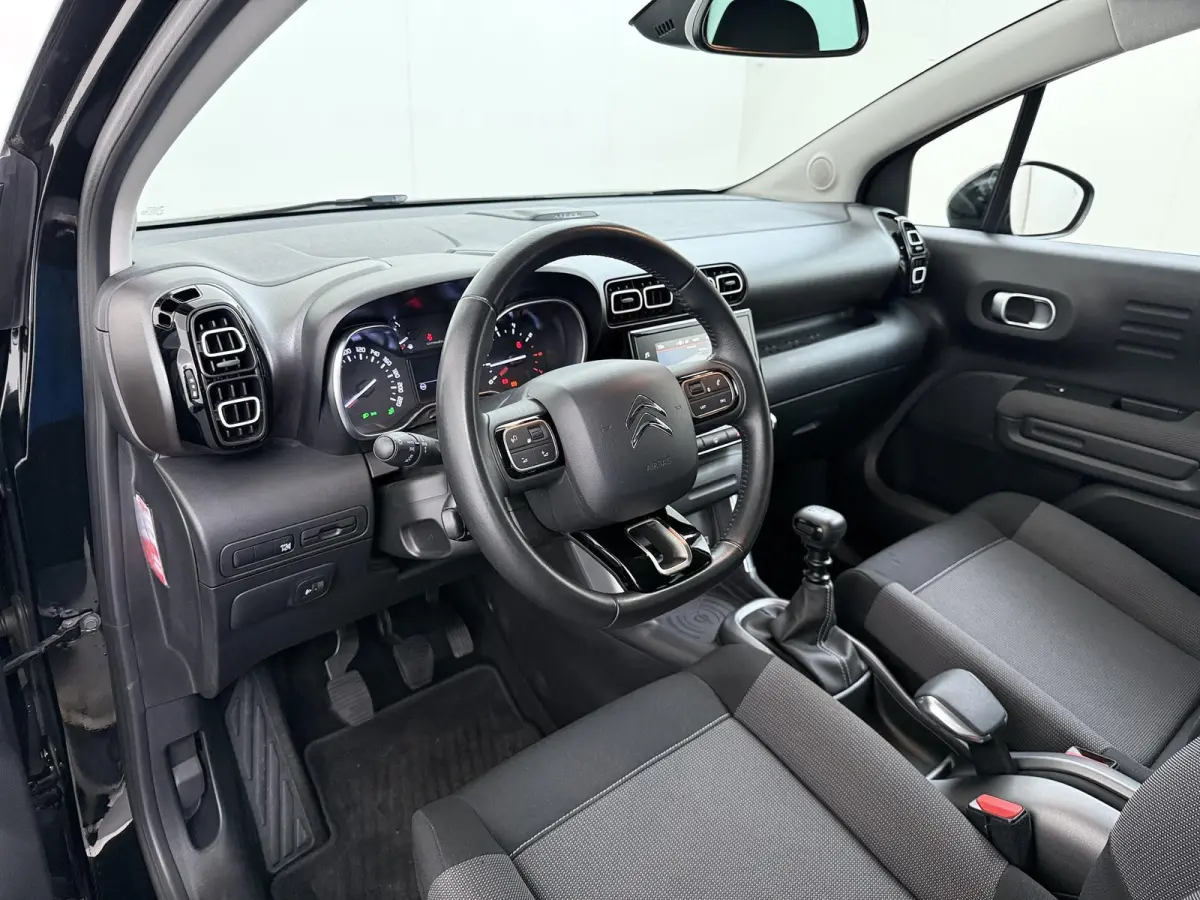 Shine 110pk | Automatische airco | Navigatie | Camera achter | Parkeersensoren | Cruise control | HiFi systeem | Apple Carplay en Android auto