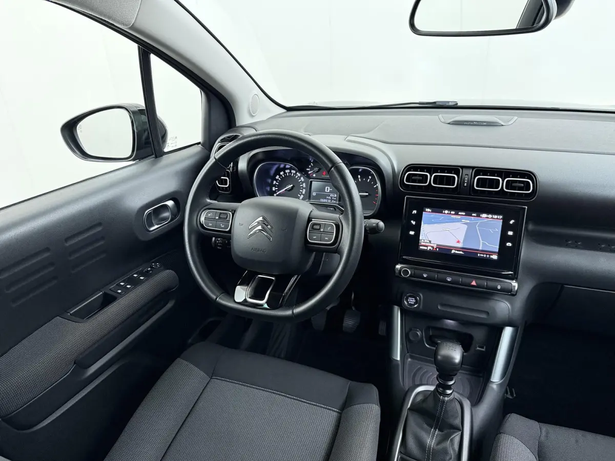 Shine 110pk | Automatische airco | Navigatie | Camera achter | Parkeersensoren | Cruise control | HiFi systeem | Apple Carplay en Android auto