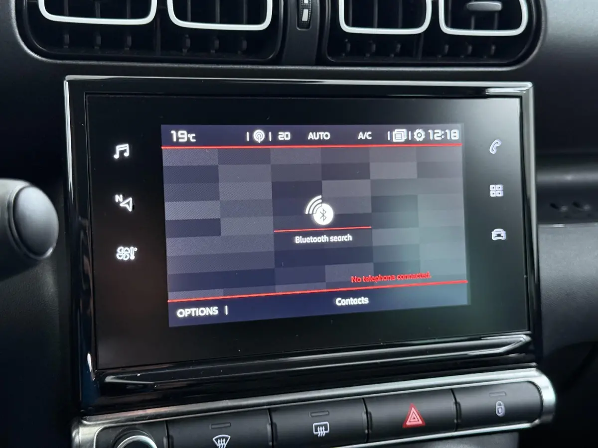 Shine 110pk | Automatische airco | Navigatie | Camera achter | Parkeersensoren | Cruise control | HiFi systeem | Apple Carplay en Android auto