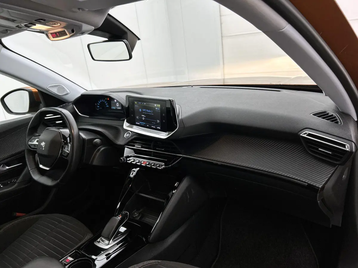 SUV EV Active 50 kWh 136pk | Accu 90% | Navigatie via Apple Carplay / Android Auto | Climate Control | Cruise Control | Parkeersensoren | Bluetooth | DAB+ radio | Keyless start | Automatisch