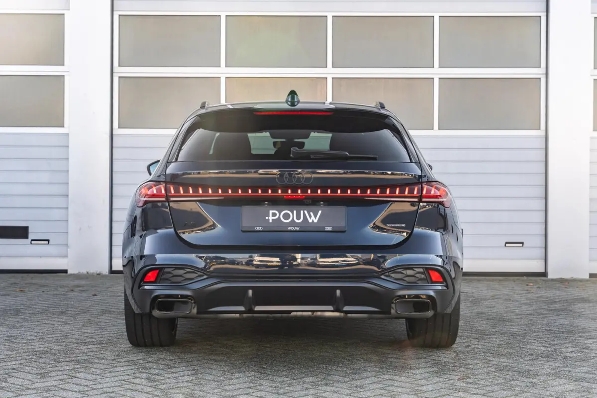 Avant 2.0 299pk quattro S edition | Trekhaak | Matrix LED | Bijrijdersscherm