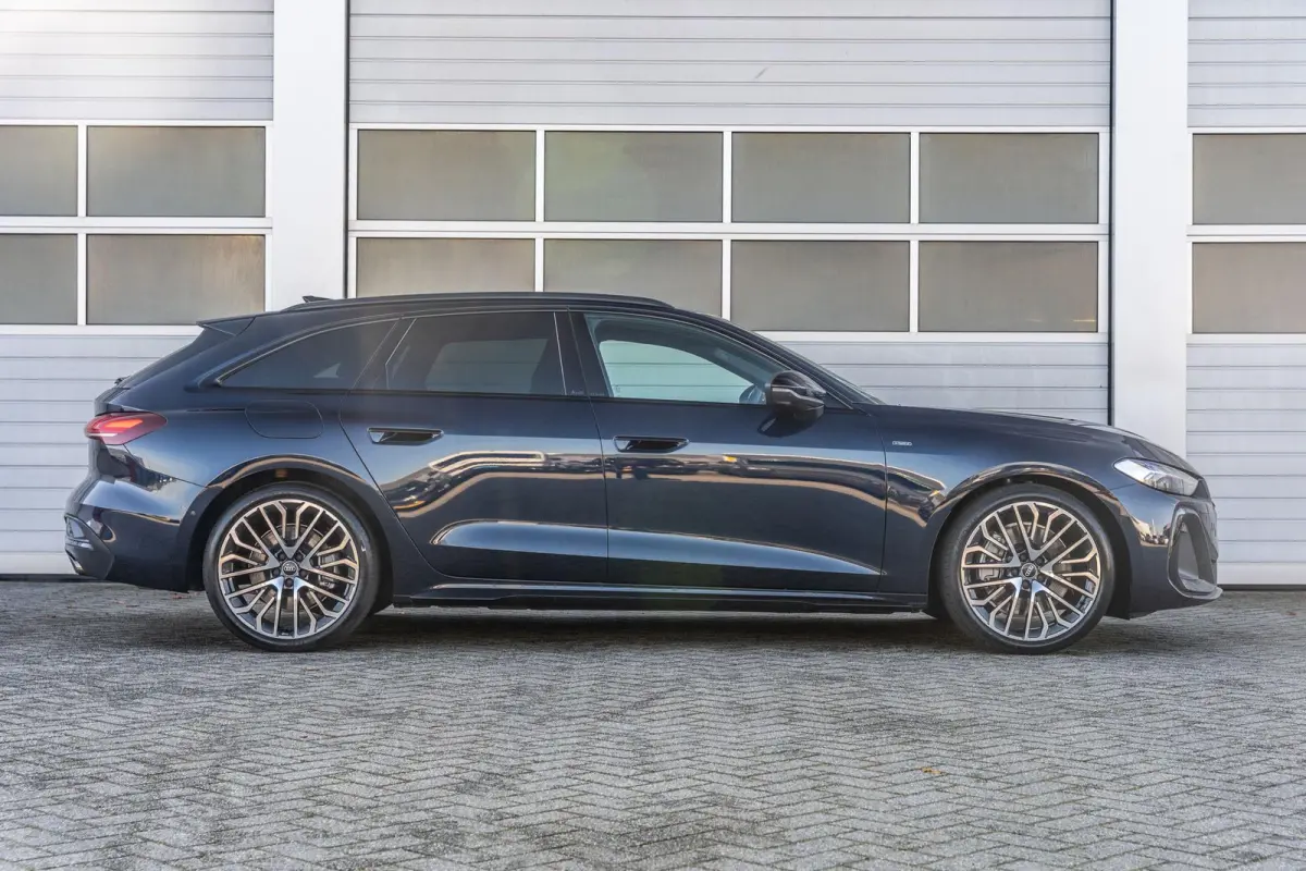 Avant 2.0 299pk quattro S edition | Trekhaak | Matrix LED | Bijrijdersscherm