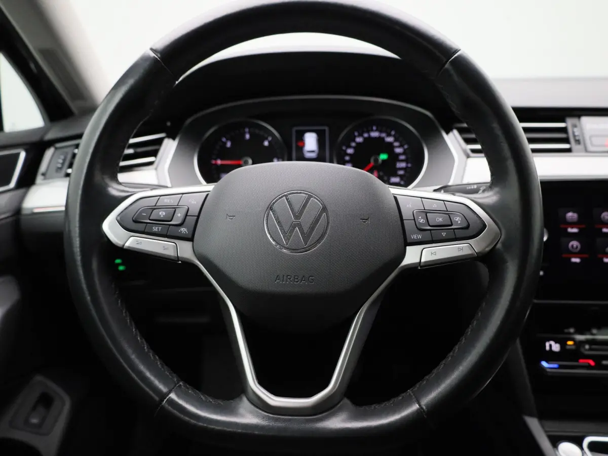 2.0 TDI DSG Style Business | ELEK.KOFFERBAK | CLIMATE CONTROL | LED | NAVIGATIE | CAMERA | LMV | ADAPTIEF CRUISECONTROL |