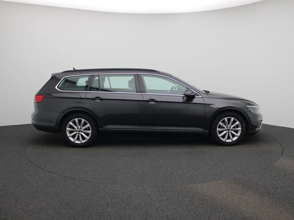 2.0 TDI DSG Style Business | ELEK.KOFFERBAK | CLIMATE CONTROL | LED | NAVIGATIE | CAMERA | LMV | ADAPTIEF CRUISECONTROL |