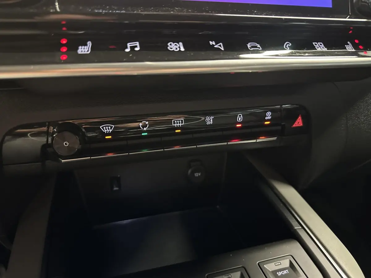 1.2 PureTech Business CAMERA NAVI CARPLAY ECC LM CRUISE.