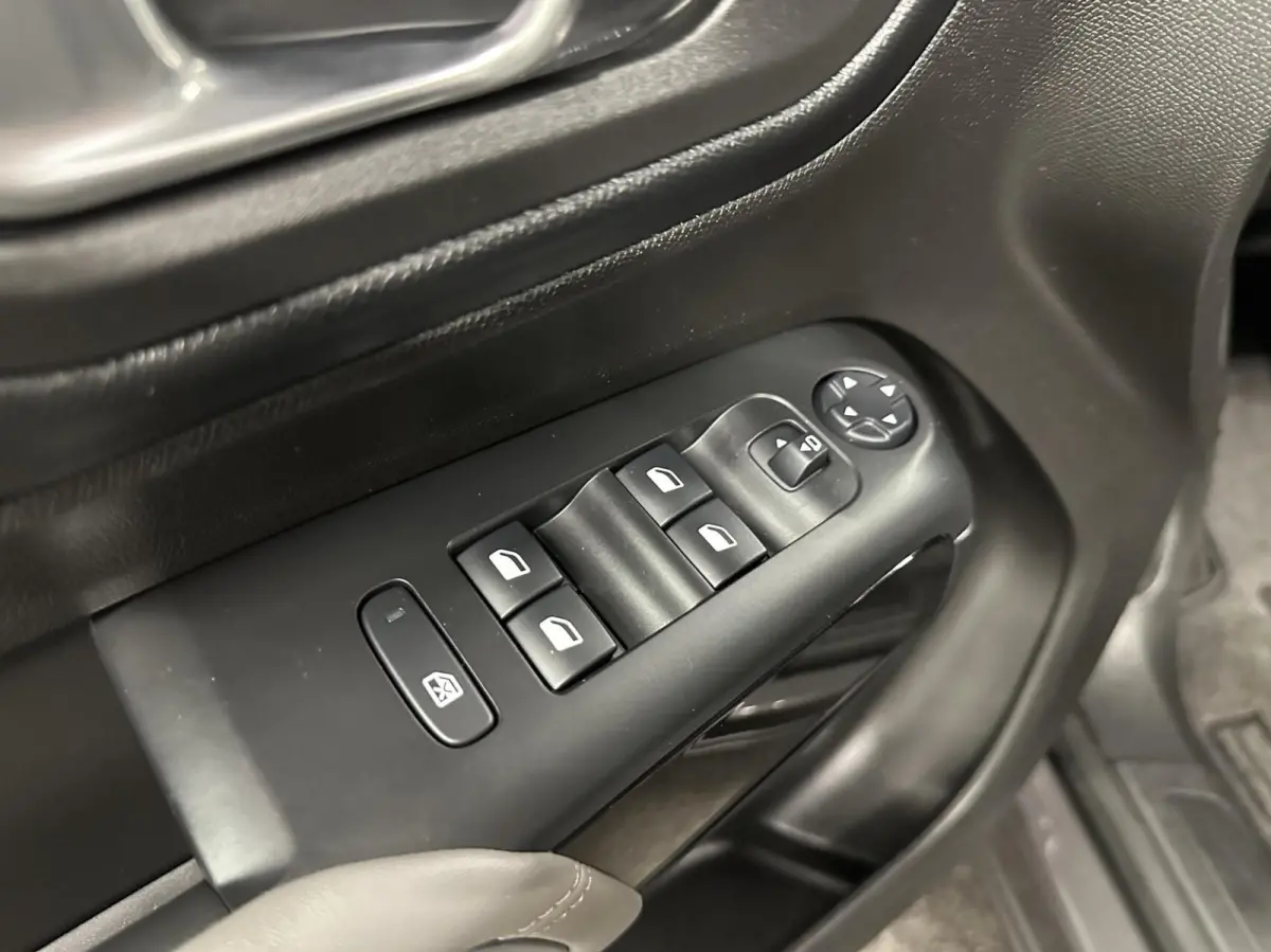 1.2 PureTech Business CAMERA NAVI CARPLAY ECC LM CRUISE.