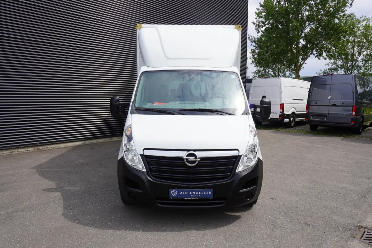 170pk Euro6 Bakwagen 443x213x223 Laadklep Zijdeur Navigatie Airco Lat om lat Koffer LBW