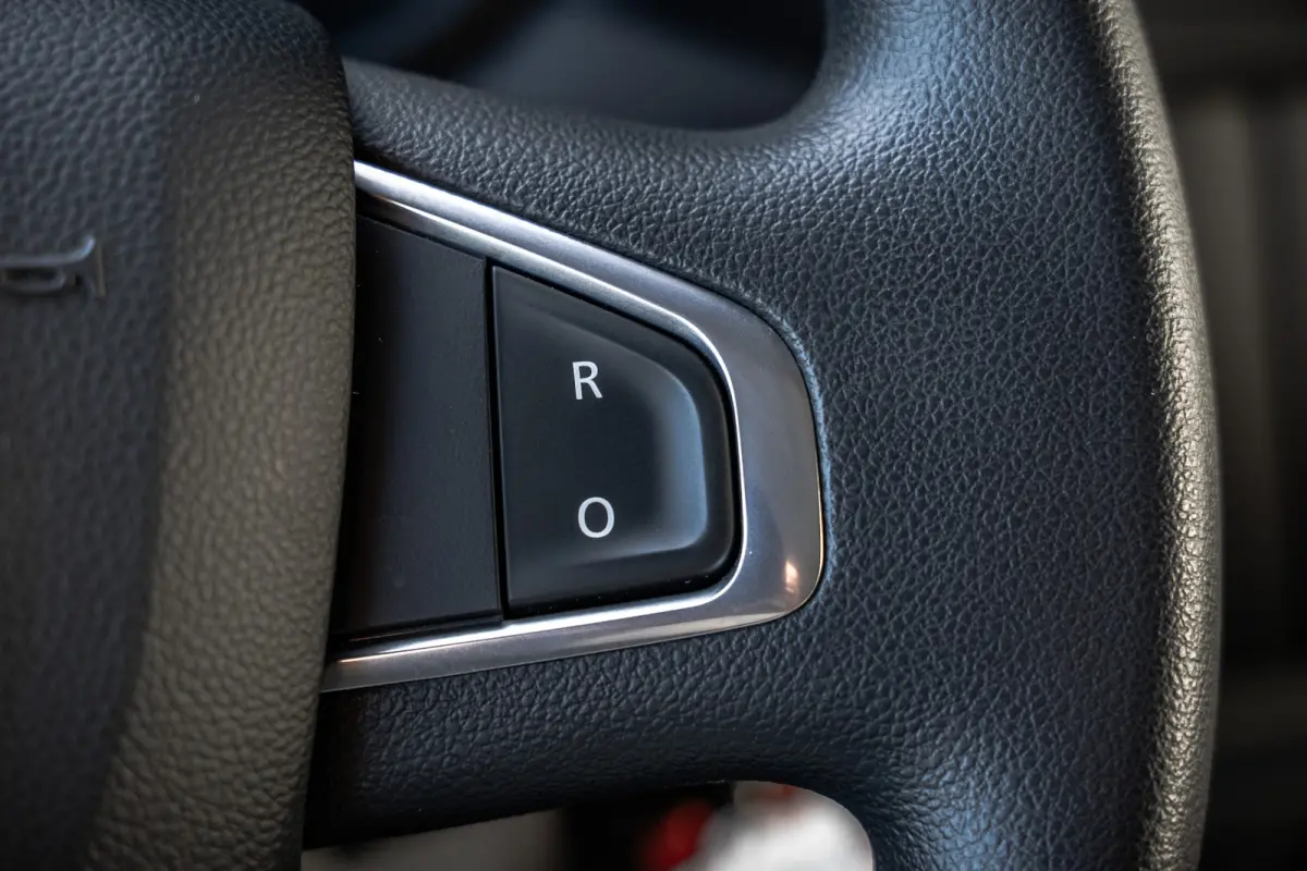 **2.3dCi | Bakwagen met Laadklep | LED | Carplay | Camera | Cruise**
