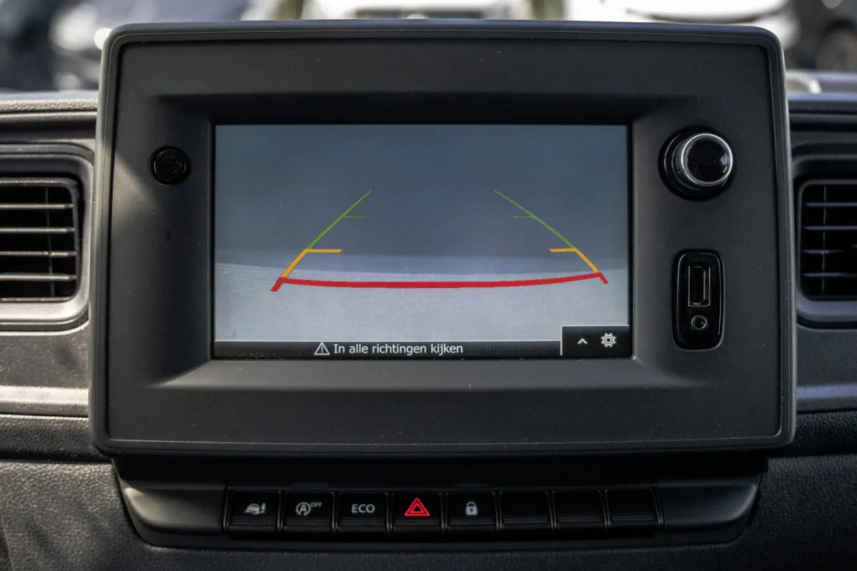 **2.3dCi | Bakwagen met Laadklep | LED | Carplay | Camera | Cruise**