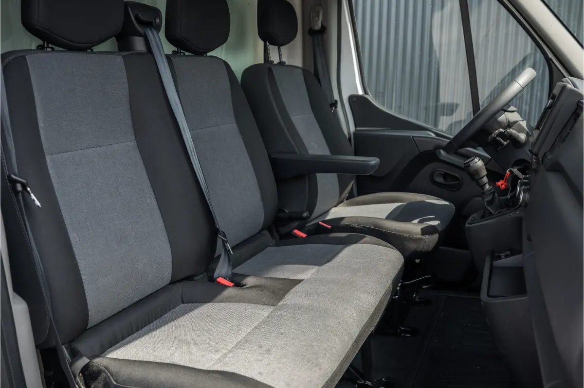 **2.3dCi | Bakwagen met Laadklep | LED | Carplay | Camera | Cruise**