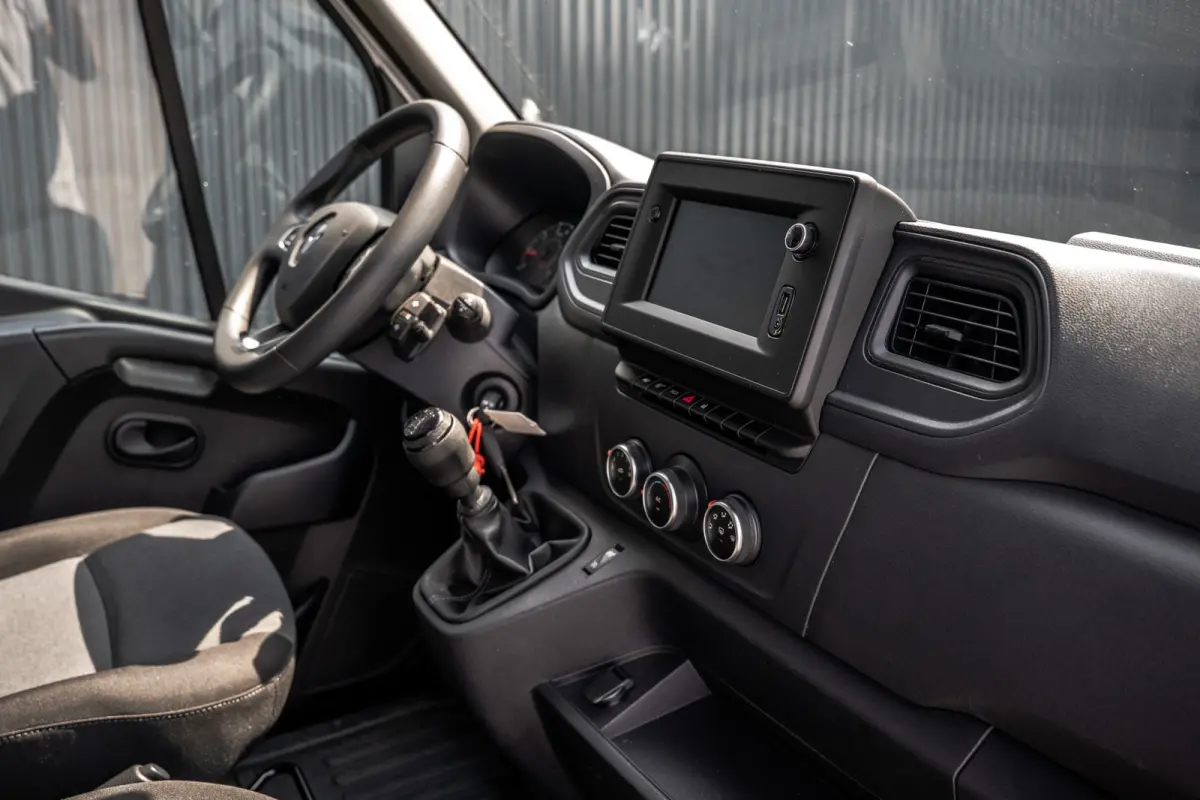 **2.3dCi | Bakwagen met Laadklep | LED | Carplay | Camera | Cruise**