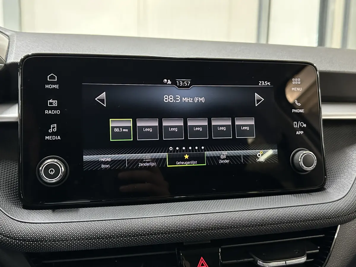 1.0 TSI 115 pk DSG Edition | Apple Carplay/Android Auto | Camera | Winter Pakket |