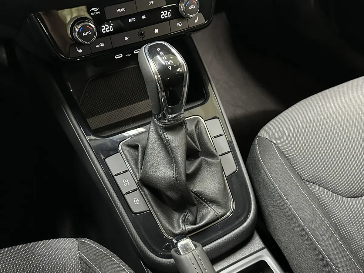 1.0 TSI 115 pk DSG Edition | Apple Carplay/Android Auto | Camera | Winter Pakket |