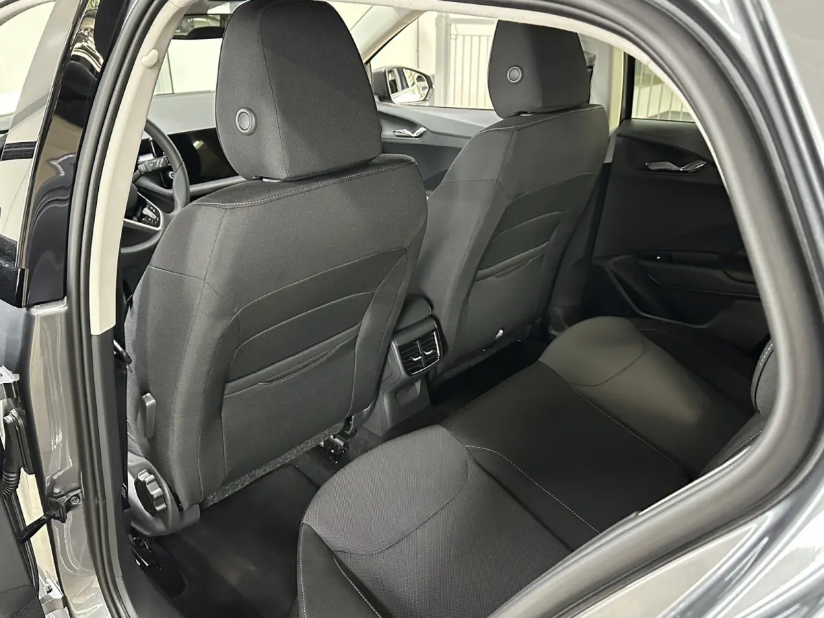 1.0 TSI 115 pk DSG Edition | Apple Carplay/Android Auto | Camera | Winter Pakket |