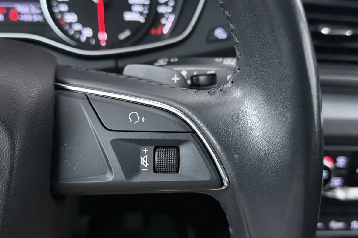 2.0 TFSI quattro Design Pro S-Line Plus (Goed OnderH, Navi, Camera, Climate Con, PDC V+A, Etc)