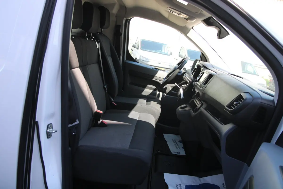 2.0 BlueHDi 145Pk Automaat L3H1 / App connect / Cruise / Multistuur