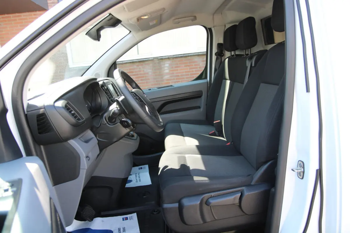 2.0 BlueHDi 145Pk Automaat L3H1 / App connect / Cruise / Multistuur