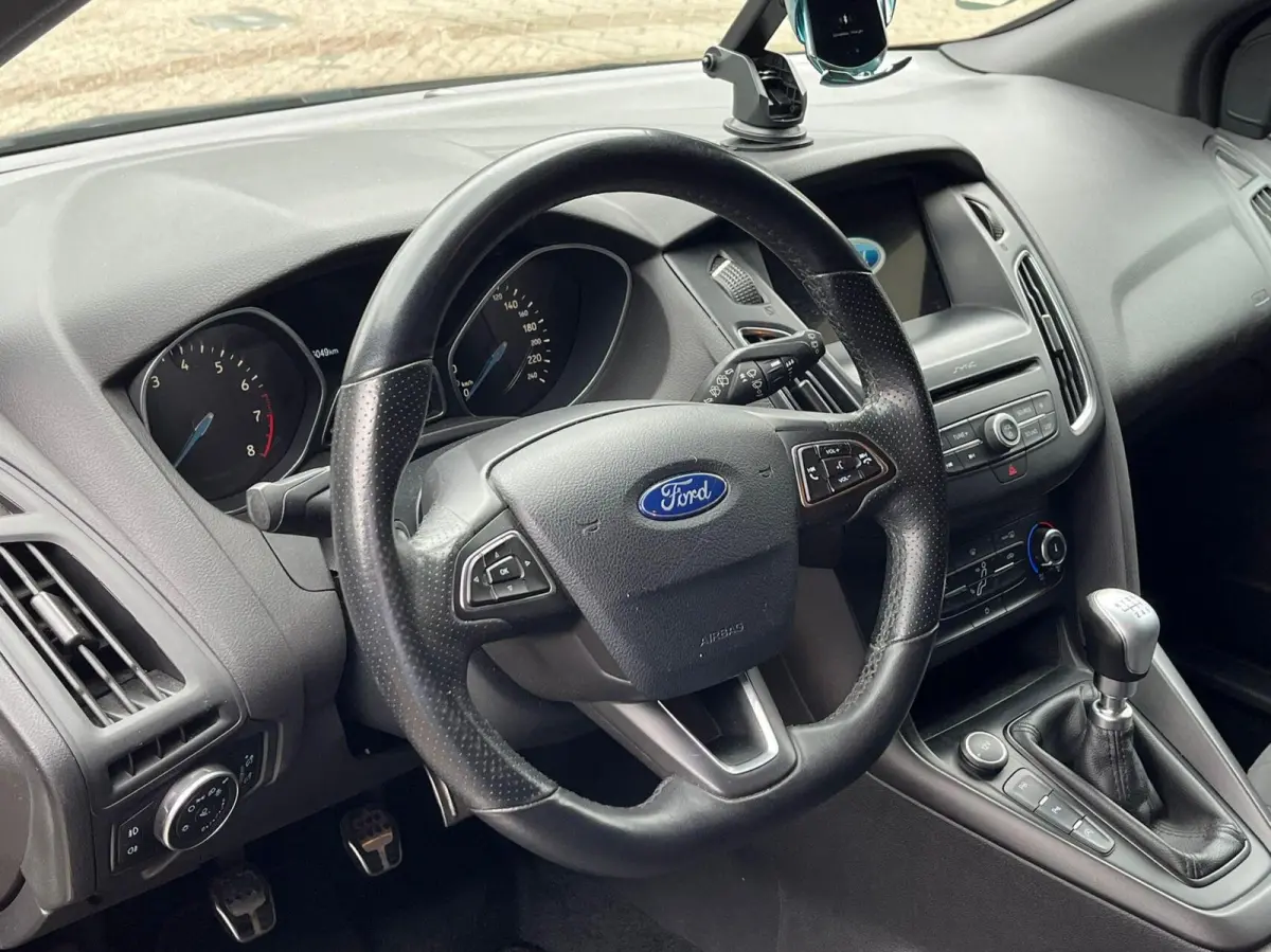1.0 ST Line! Navi, Climat, Bluetooth, LM..