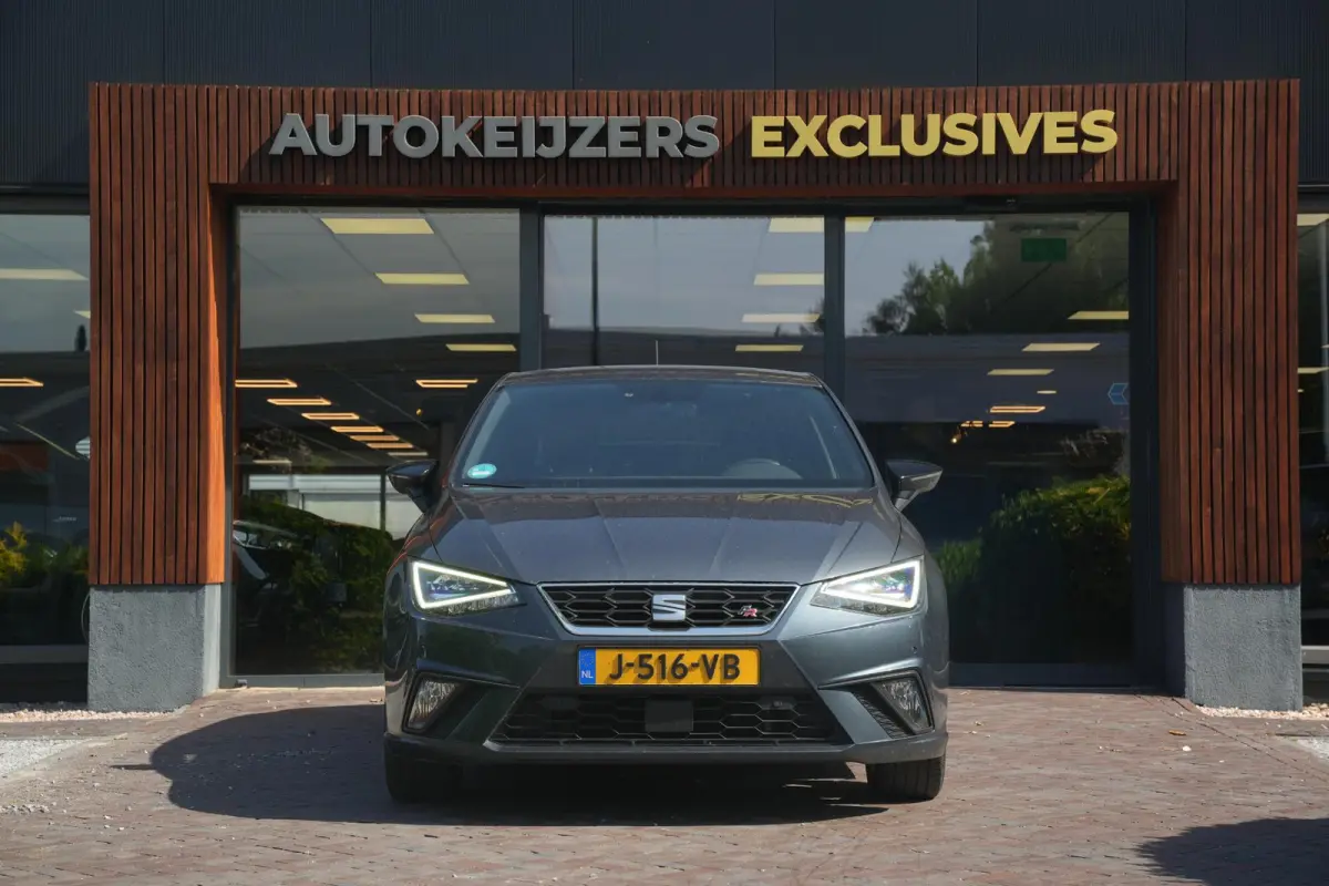 1.0 TSI FR Business Intense Plus FR Virtual Dash Stoelverwarming Clima