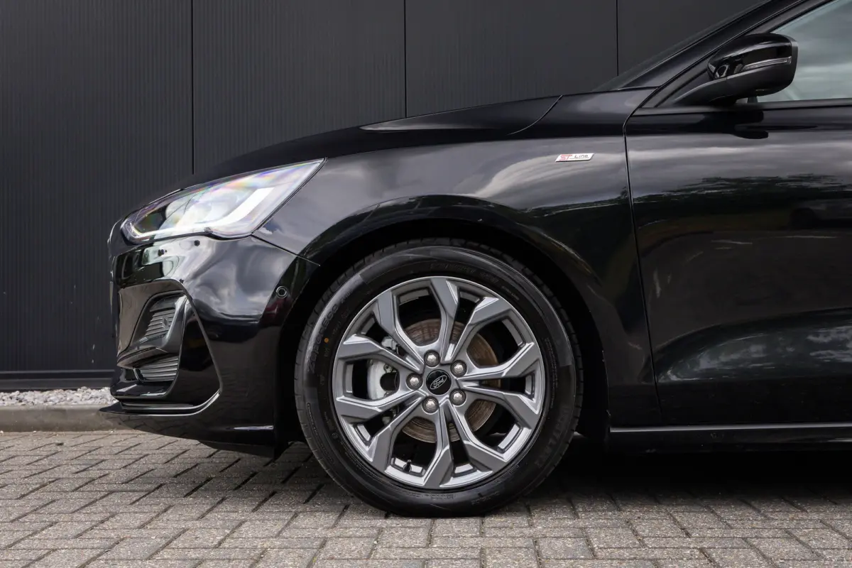 1.0 EcoBoost Hybrid ST Line | Automaat | Full LED | Winter-pack | Adaptieve cruise | Dodehoek detectie | Privacy-glass | Apple carplay / andriod auto | Parkeer camera