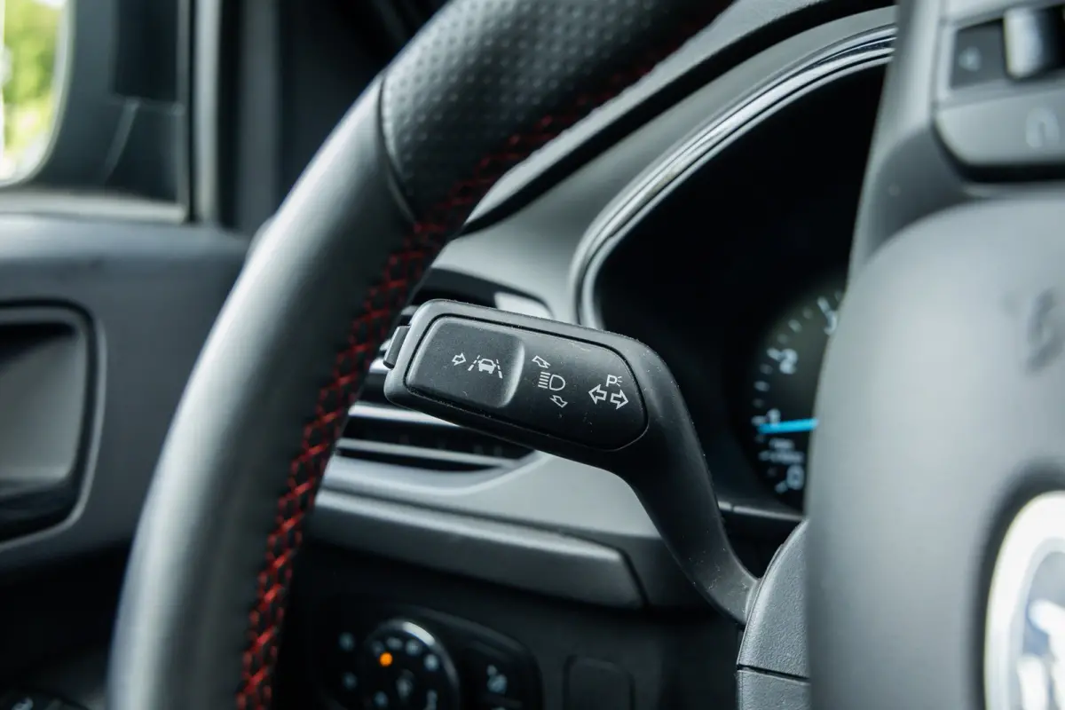 1.0 EcoBoost Hybrid ST Line | Automaat | Full LED | Winter-pack | Adaptieve cruise | Dodehoek detectie | Privacy-glass | Apple carplay / andriod auto | Parkeer camera